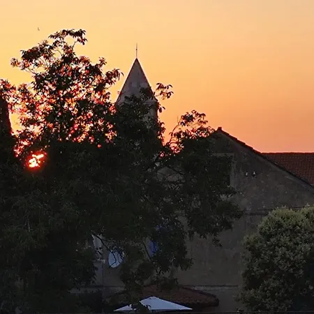 Апартаменты Heritage Center Сукошан