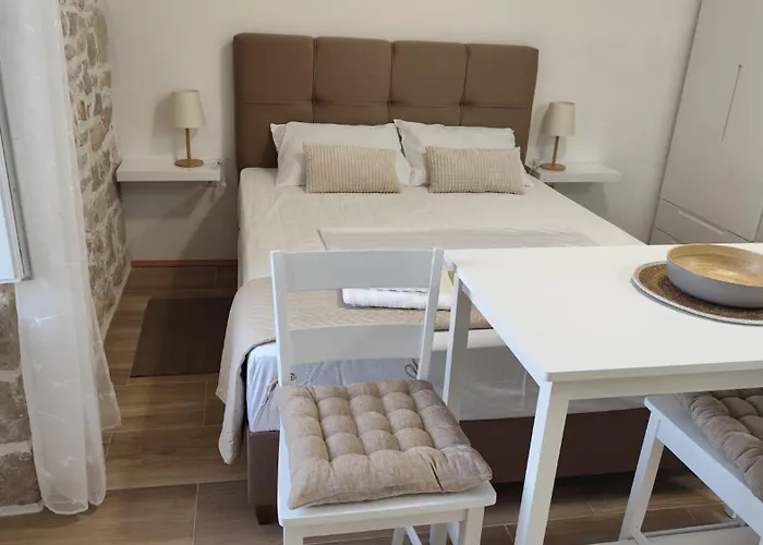 Heritage Center Apartment *